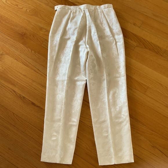 Vintage size 14. Cream damask, straight ankle leg. Dress them up for evening. - Picture 2 of 4